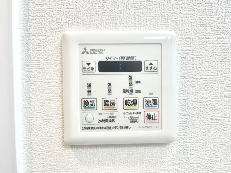 ̑ g[C@tȂ̂ŁAVĈSI