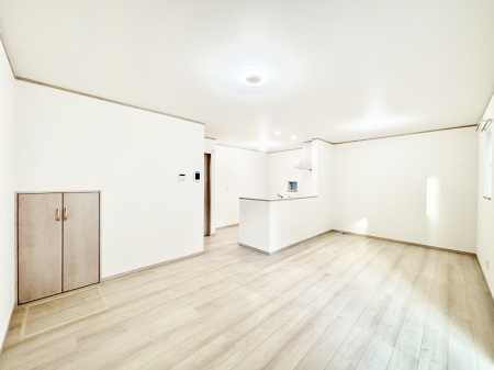 ���r���O �Z�ޕ��̌��������o�����A�C���e���A���l����̂��y���݂ȃ��r���O�ł��I 