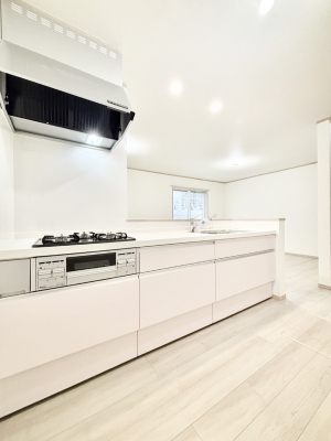 �L�b�`�� ��Ƃ肠��L�b�`���ł͂��Ƒ��Ɗy�������������ł��܂��B