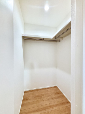 ̑ EH[NCN[[bgtŐԂLpł܂B