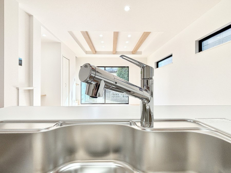 ̑ łȂB̐ŐƏ򐅂gB