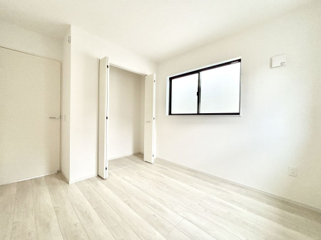 �q������ �q�������ɂ��������߂Ȏ��[�X�y�[�X�����Ղ�̋���