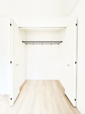 ���[ �m���̃N���[�[�b�g�B���s��������̂Ō���̈ߗނ�����������܂�܂��B