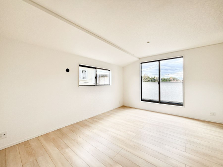 ���r���O �傫�ȑ����炽���Ղ�̗z���ƕ����������郊�r���O