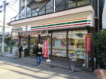 ���ӊ� �R���r�j 42m �Z�u��-�C���u�� ��c��L�̖؂Q���ړX