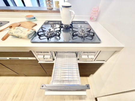 ̑ KXR͂rZT[ځBΗ͒߂łtEYhł܂B