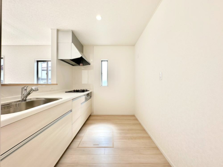 Lb` u₩ȕʂ蔲Lb`B̂Ŗ邭Cɂ𗧂܂B  