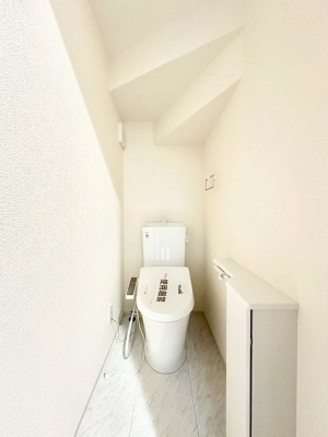 gC gC1K2KꂼɔzuĂĂƂĂ֗łB 