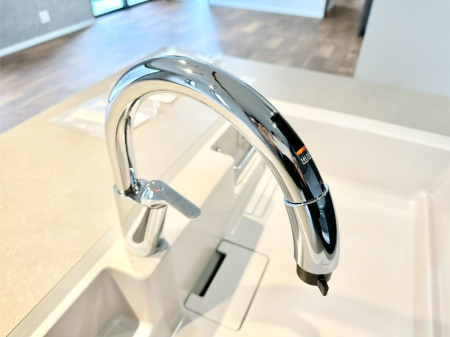 ̑ łȂB̐ŐƏ򐅂gB