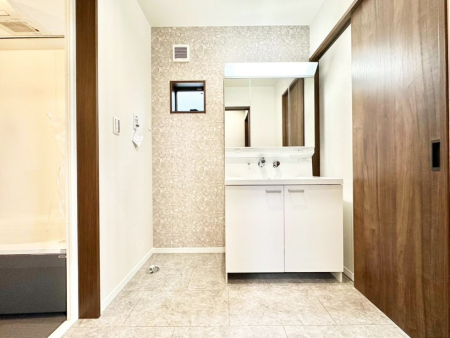 ̑ Ƃ̐ʃXy[XŒ̐gxxX[Y