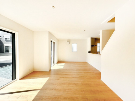 rO Ƒ̓₩Șbŕ܂閾邢rO 