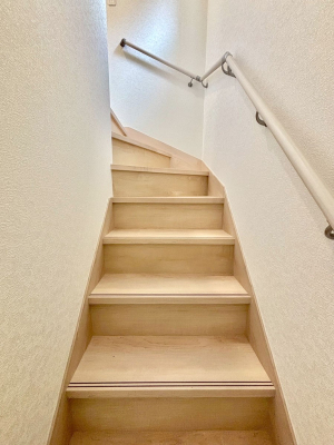 ̑ Ki͎肷tȂ̂ŏȂq܂₲̕Sł  