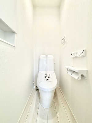 gC gC1K2KꂼɔzuĂĂƂĂ֗łB 