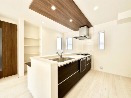 �L�b�`�� �L�X�Ƃ����g������̗ǂ��L�b�`���œ��X�̂��������y�����Ȃ肻��