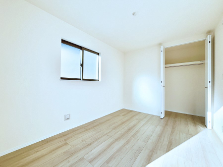 �q������ �q�������ɂ��������߂Ȏ��[�X�y�[�X�����Ղ�̋���