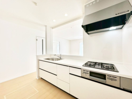 �L�b�`�� ��Ƃ肠��L�b�`���ł͂��Ƒ��Ɗy�������������ł��܂��B