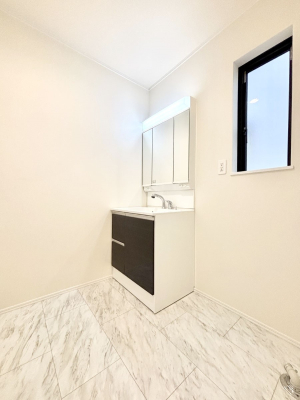 ���ʑ�E���ʏ� ���邢���ʏ��͖����̐g�x�x���y�����ł����Ⴂ�����ł��B