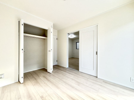 �q������ �q�������ɂ��������߂Ȏ��[�X�y�[�X�����Ղ�̋���