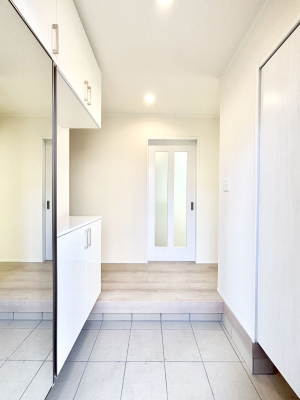 ���� �Ƒ��̋A��₨�q�l�������������}���錺��  