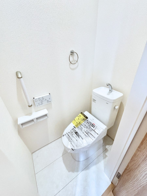 �g�C�� �E�H�V�����b�g�t���g�C����1�K��2�K���ꂼ��ɔz�u����Ă��ĂƂĂ��֗��ł��B 