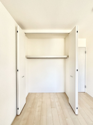 ���[ �����Ղ�̎��[�X�y�[�X�ŉ��K�ɕ�点���� 