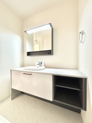 ���ʑ�E���ʏ� ���邢���ʏ��͖����̐g�x�x���y�����ł����Ⴂ�����ł��B