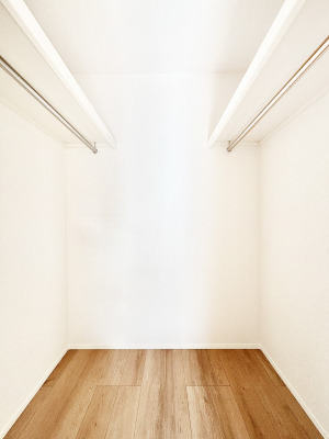 ���̑� �m����WIC�B���s��������̂Ō���̈ߗނ�����������܂�܂��B