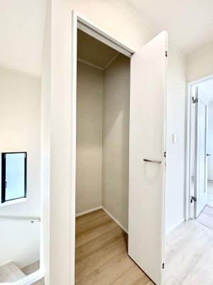 ���̑����� �L�����[�B�|�������G�߂̏��������[���邱�Ƃ��ł��܂��B