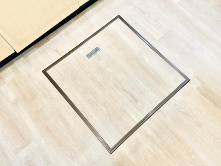 ̑ [tIpiEpi̎[ɂ劈B