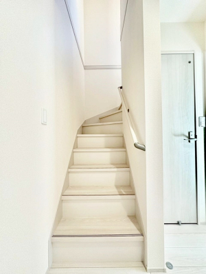 ̑ Ki͎肷tȂ̂ŏȂq܂₲̕SłB