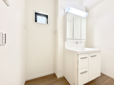 ̑ 邢ʏ͖̐gxxyłႢłB    