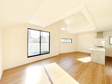 rO ̂rOłƂeB[^CI Cɓ̃O[΍XɐSn悳AbvI