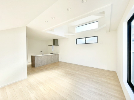 rO i`eCXg̗D_炩Fg̃t[OfGȃrOłˁB