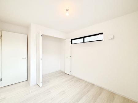 ���̑����� ���[���[�����Ă���̂ŁA���Z�X�y�[�X���L���g���܂��B 