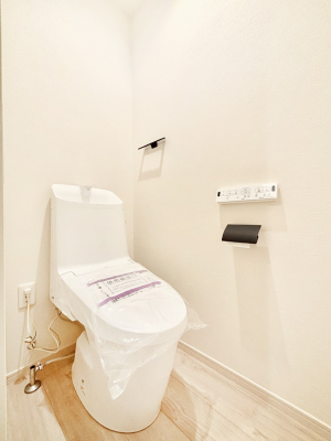 �g�C�� �g�C���͈��S�̂Q�ӏ��I���̃o�^�o�^������S�ł��B