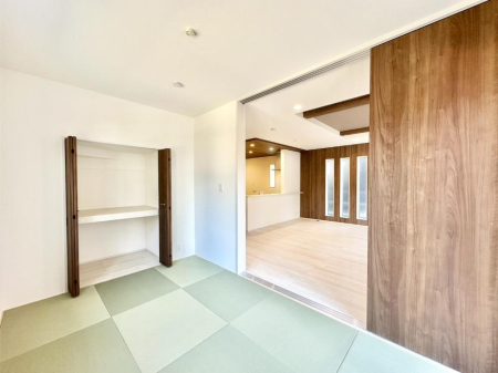 ���̑����� ���r���O�אڂ̘a���͖����̕�炵�ɖ����ƈ��炬�������炵�Ă���܂�  