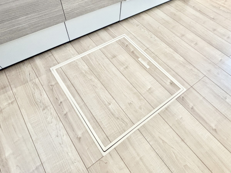 ̑ [tIpiEpi̎[ɂ劈B