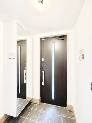 ���� ���Ƒ��₨�q�l���C�����悭���o�}���ł��鉸�₩�ȕ��͋C�̌��ւł��B