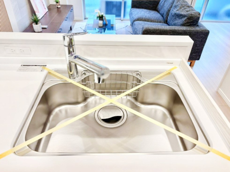 ̑ LXƂVNł₨M􂢂NNKɁI