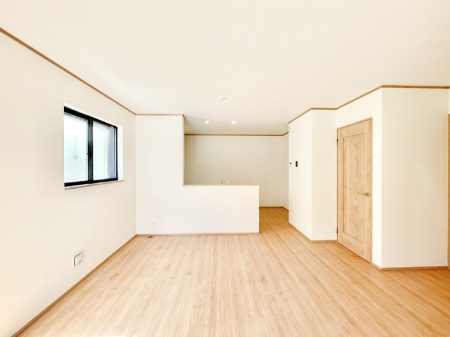 ���r���O �Z�ޕ��̌��������o�����A�C���e���A���l����̂��y���݂ȃ��r���O�ł��I �@