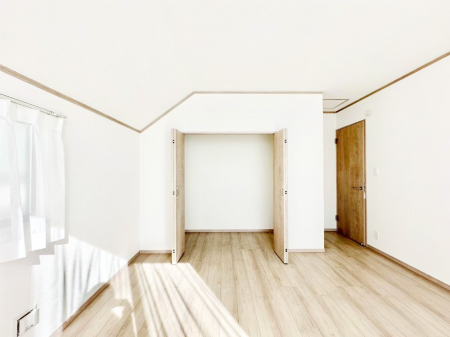 ���[ ��������ߗނ�ו��Ȃǂ̎��[�ɕ֗��ȃN���[�[�b�g�t���ł��B