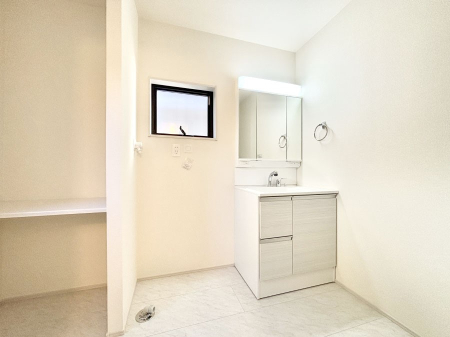 ���ʑ�E���ʏ� ���邢���ʏ��͖����̐g�x�x���y�����ł����Ⴂ�����ł��B