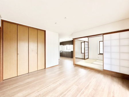 rO Ƒ̓₩Șbŕ܂閾邢rO