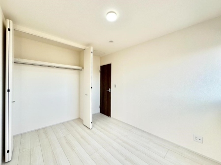 �q������ ���q���܂̂������Ƃ��Ă��I�ߗނ̐������ڂɕ֗��ȃN���[�[�b�g�t���̗m���B