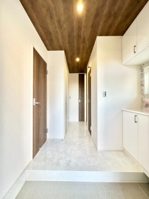 ���� ����I�𗘗p���āA���z�������������q�l�������ĂȂ��ł��܂��B