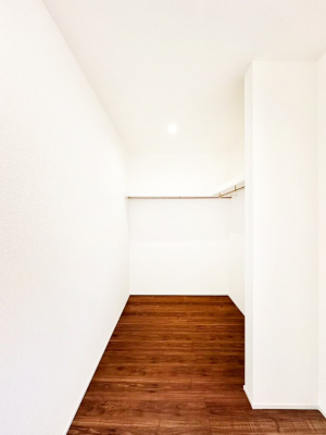 ���̑� �m����WIC�B���s��������̂Ō���̈ߗނ�����������܂�܂��B