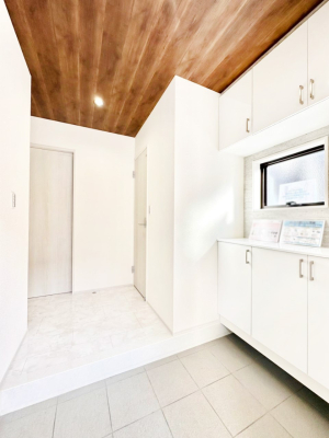 ���� �U�炩�肪���Ȍ��ւ��X�b�L���̌��֎��[�t