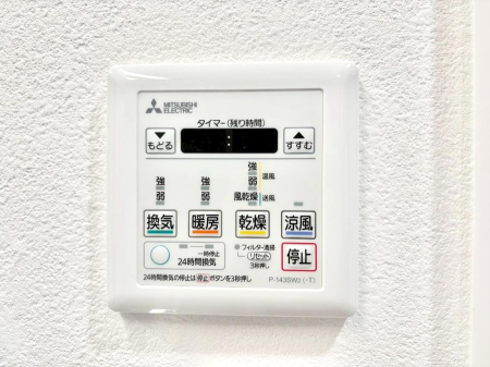 ̑ g[C@tȂ̂ŁAVĈSI