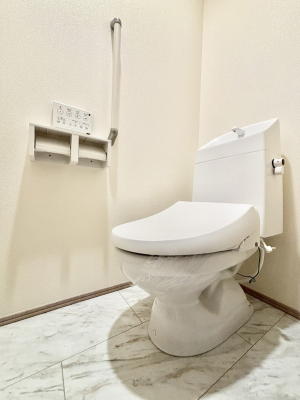 �g�C�� �g�C����1�K��2�K���ꂼ��ɔz�u����Ă��ĂƂĂ��֗��ł��B 