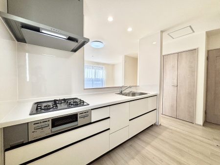 �L�b�`�� �������������I�ɁA�y�����I�V�X�e���L�b�`��  